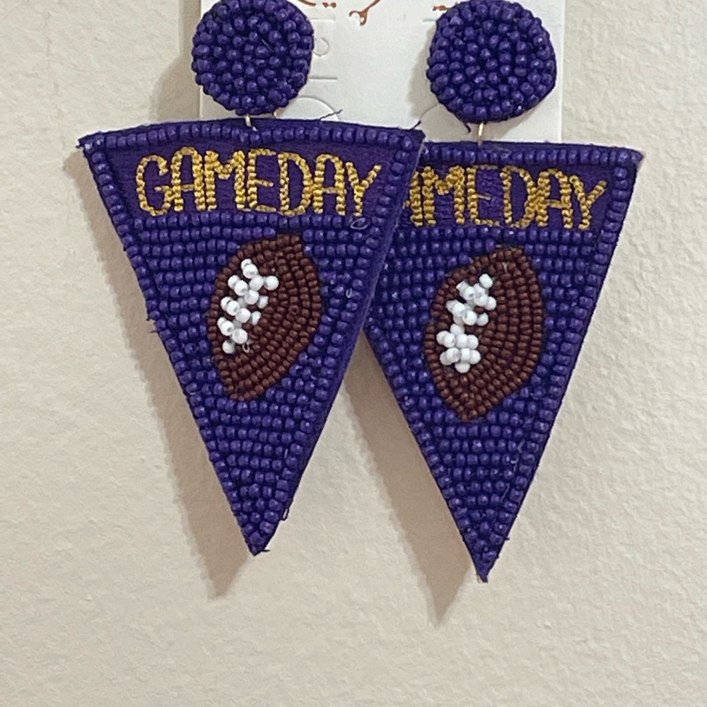 💜JUST IN! Purple and Gold Beaded Earrings LSU Tigers 💛 - Picture 1 of 1